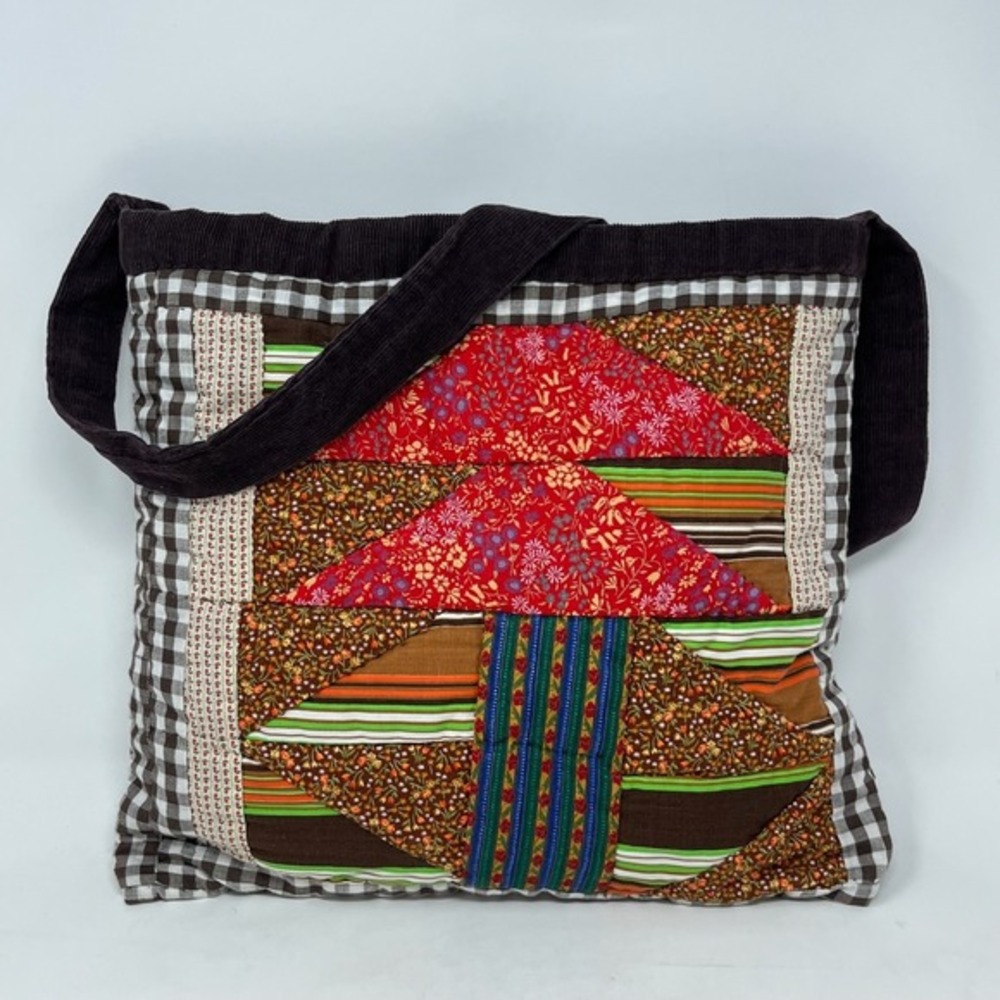 Vtg Hand Quilted Shoulder Bag Patchwork Colorful Cottagecore Folk Boho Artisanal